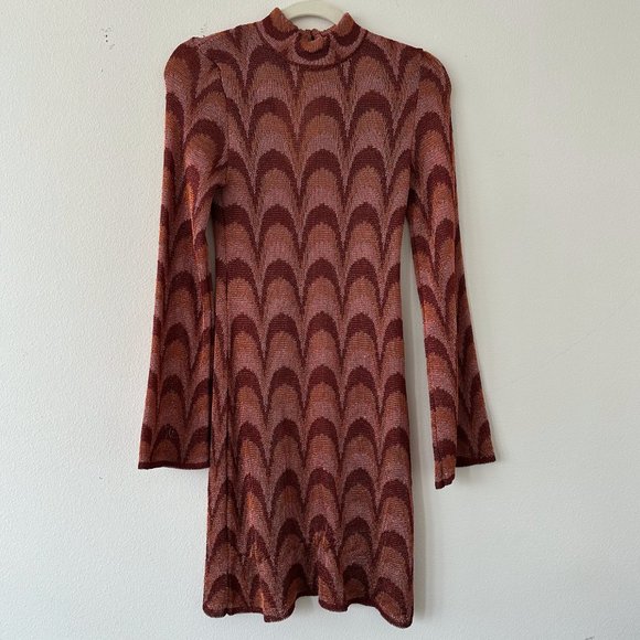 Metallic Long Sleeve 70s Knit Dress - Picture 3 of 6